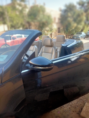 سياره للبيع بسعر مغرى فولكس فاجن ايوس كابورليه 